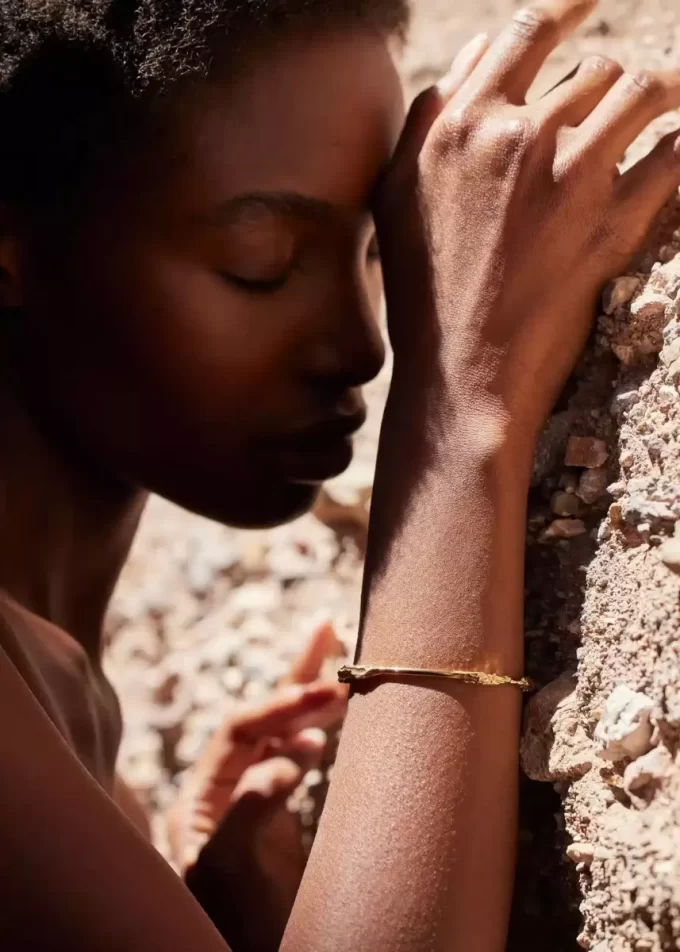 Bracciale Eroz Edizione in oro 24 carati dorato Bracciale Eroz Edizione in oro 24 carati dorato