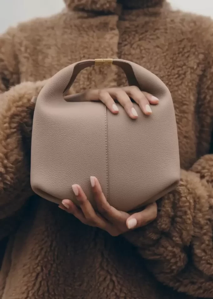 Béri Edition Textured Taupe Béri Edition Textured Taupe