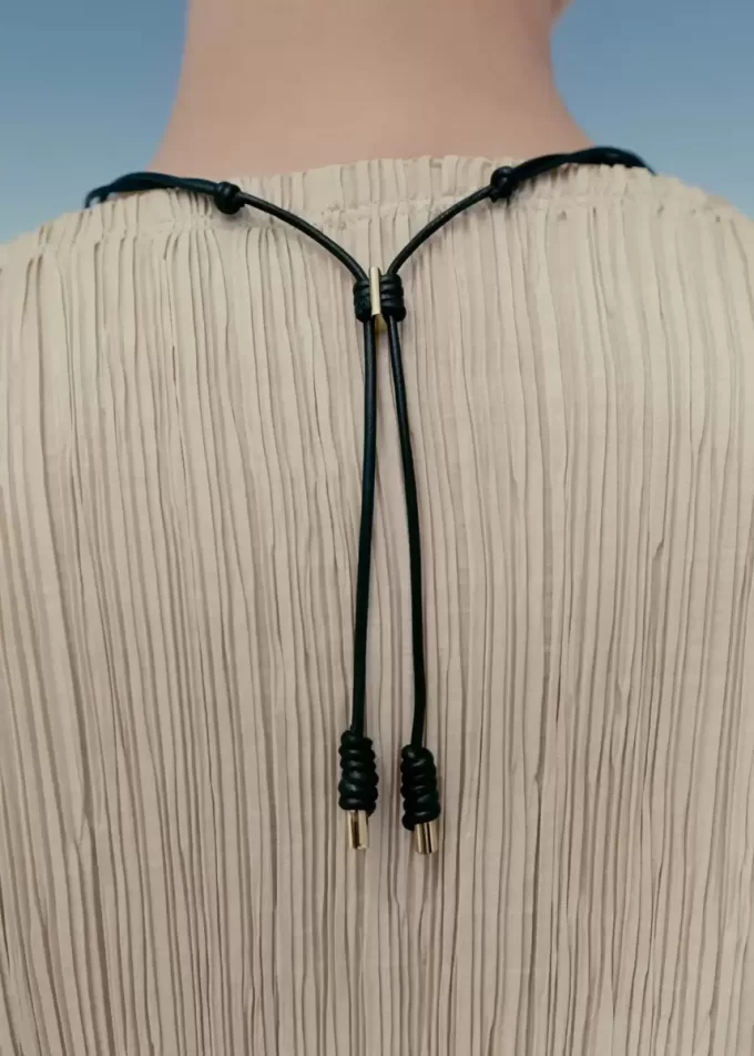 Collana Téré Edizione Marmo Nero Collana Téré Edizione Marmo Nero